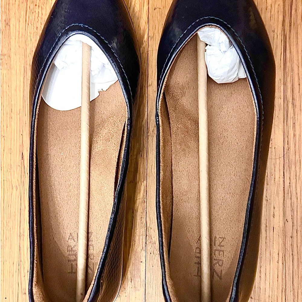 Naturalizer Black Flats Slip-On Loafers